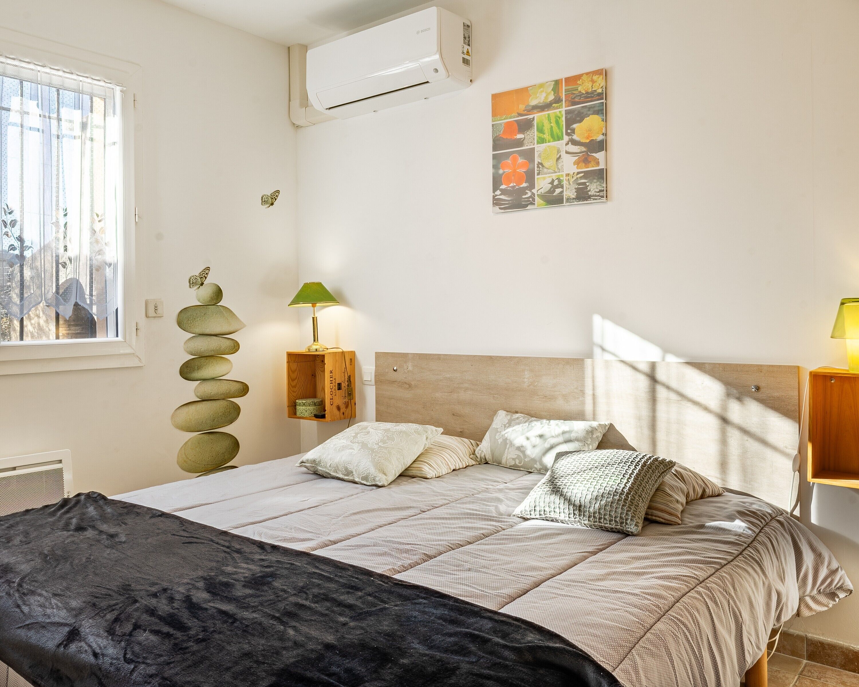 2 chambres, fer et planche à repasser, Wi-Fi, draps fournis