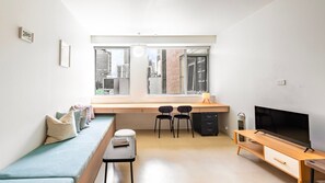 Smart TV - City Smile on Russell (Melbourne)