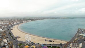 Nær stranden