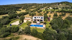 Exterior - Beautiful House with Panoramic Views and Beach Volleyball Court (Illes Balears)