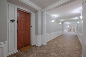 Luokittelematon kuva, 5 kautta 96, painike