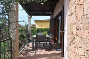 House | Terrace/patio