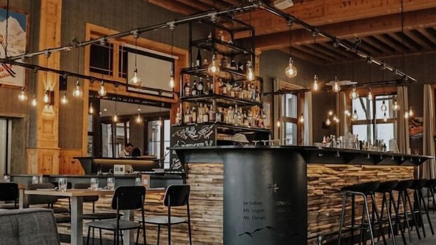 Bar (en el alojamiento)