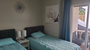 Bügeleisen/Bügelbrett, WLAN, Bettwäsche