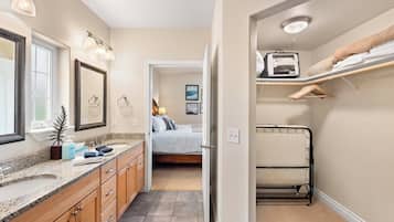 2 habitaciones, tabla de planchar con plancha y wifi gratis