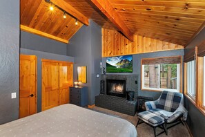 3 多间卧室、免费 WiFi、床单