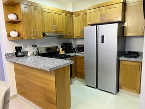 Microondas, horno y parrilla de estufa