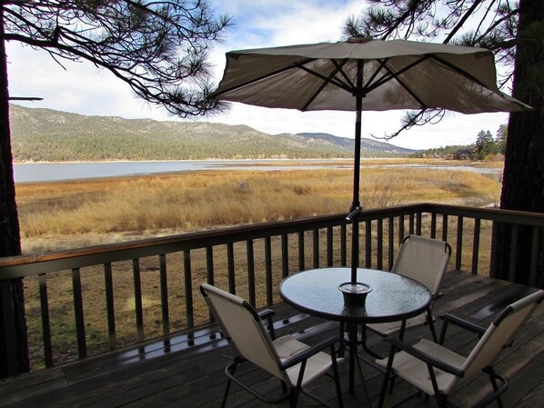 Outdoor dining - Lakefront home with amazing mountain and lake views, game room, BBQ grill + more (Big Bear Lake)
