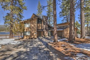 Exterior - Lakefront home with amazing mountain and lake views, game room, BBQ grill + more (Big Bear Lake)