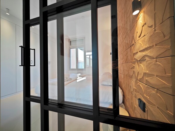 1 bedroom, iron/ironing board, bed sheets