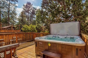 مغطس سبا خارجي