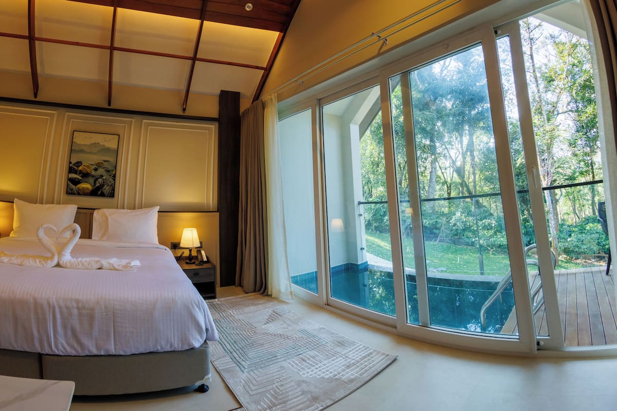 奢华客房 | 免费 WiFi、床单