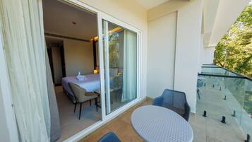 Studio | Balcony
