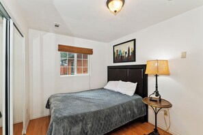 2 bedrooms, free WiFi, bed sheets