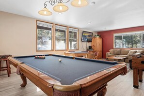 غرفة الألعاب