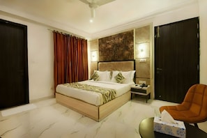 Deluxe Double Room, 1 Bedroom, Non Smoking | Egyptian cotton sheets, premium bedding, memory foam beds, desk - 99 Hotel Apple Park (New Delhi)