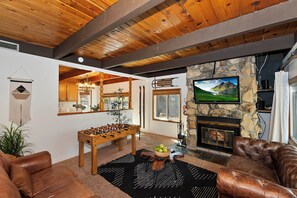 TV, foosball, video library - Pet Friendly Hot Tub Home located In the coveted Upper Moonridge Neighborhood! (Big Bear City)