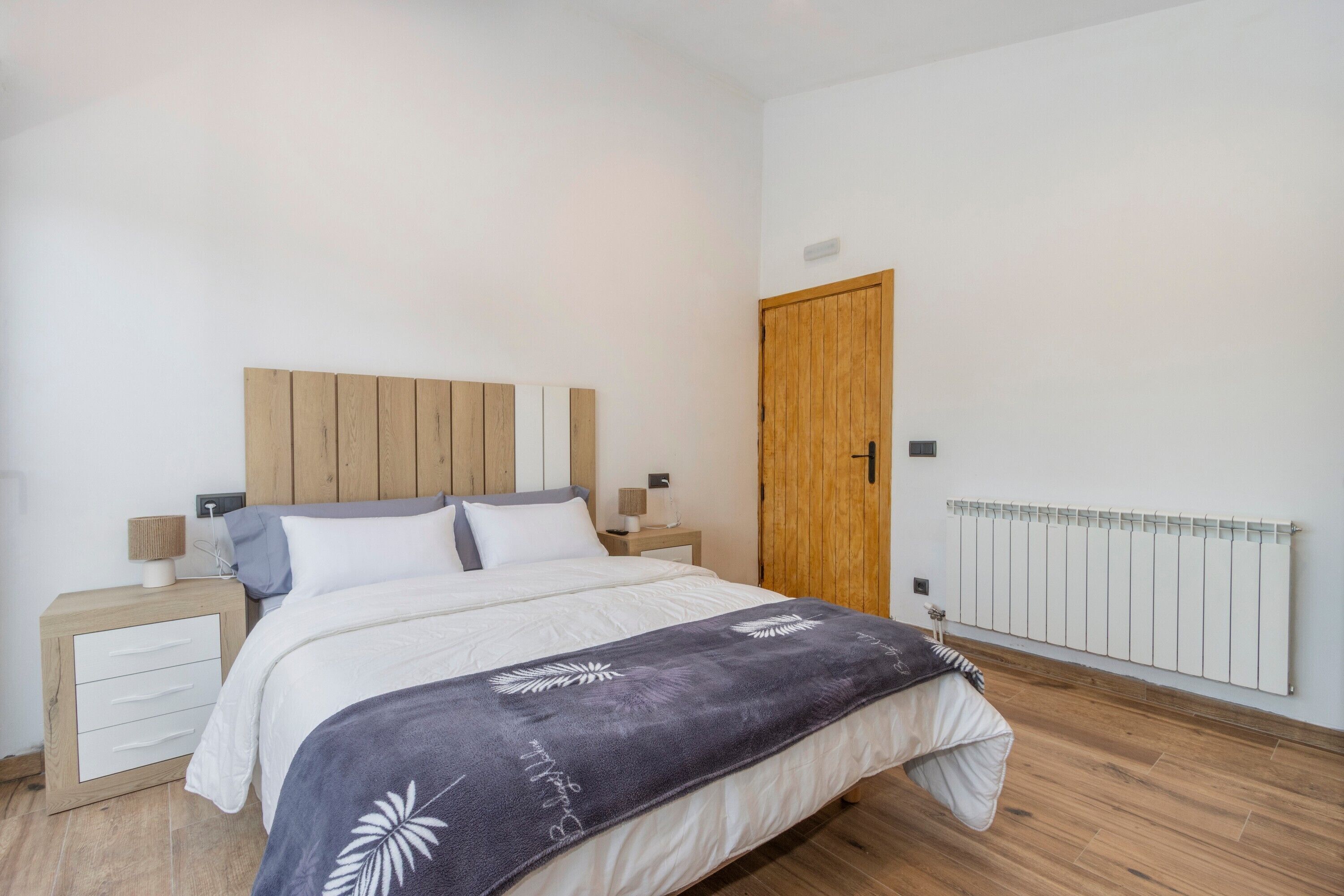 2 slaapkamers, een strijkplank/strijkijzer, wifi, beddengoed