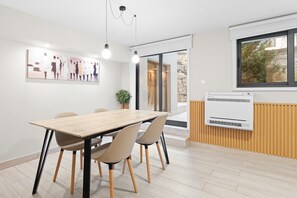 تناول الطعام