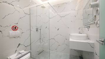 Quarto casal | Banheiro | Toalhas de banho