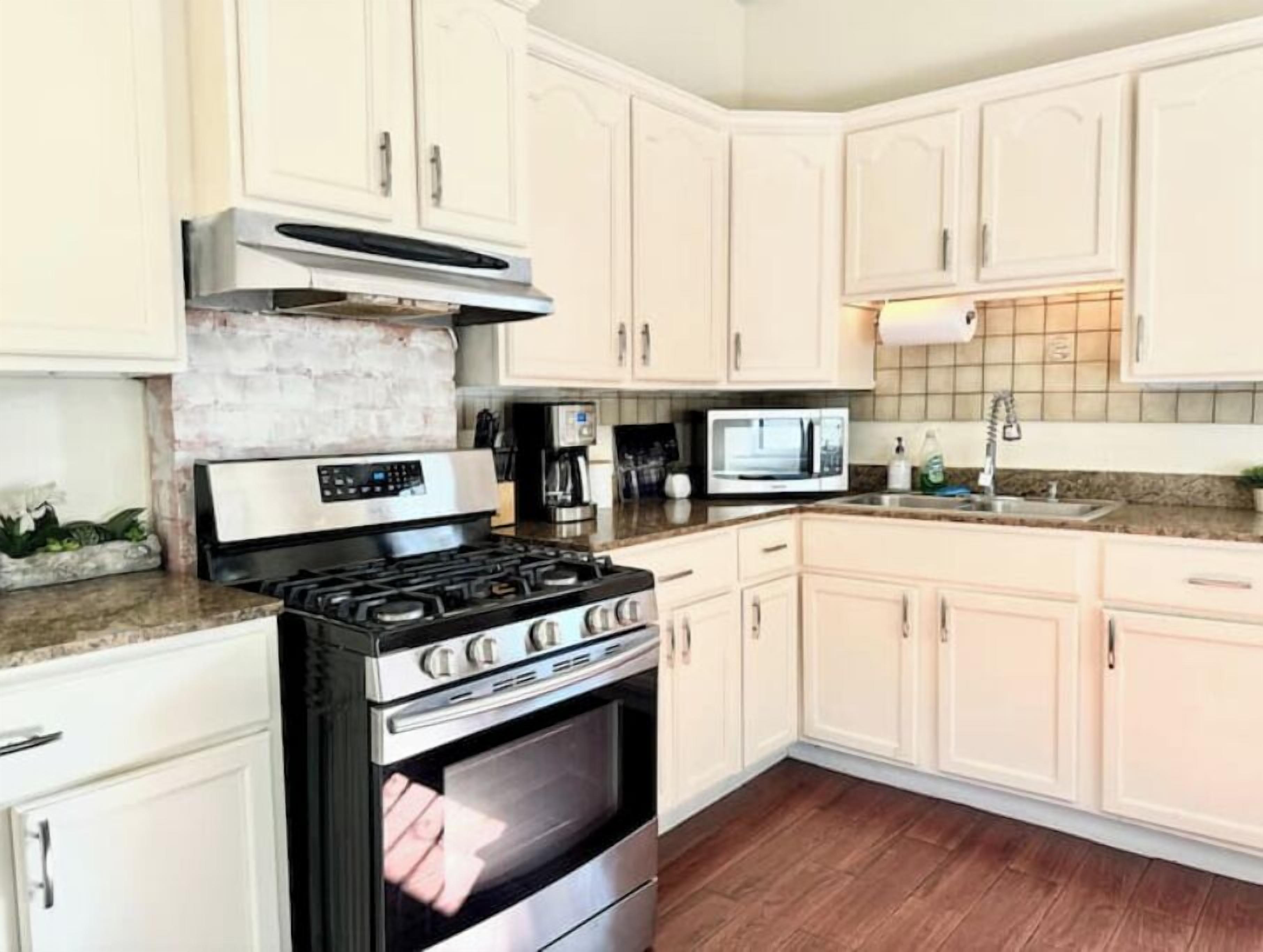 Microondas, horno y parrilla de estufa 