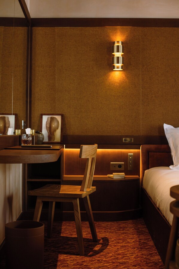 ستائر تعتيم وتجهيزات عازلة للصوت وواي فاي مجانًا