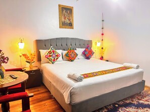 Standard Double Room | Desk, laptop workspace, soundproofing, free WiFi - CASONA ECOTERRA HOTEL (Cusco)