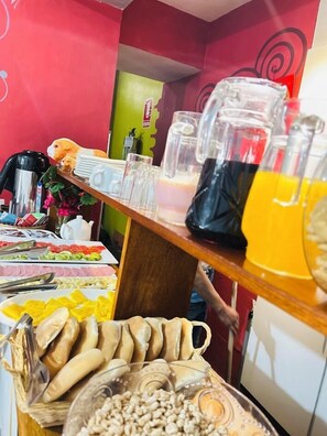 Free daily continental breakfast - CASONA ECOTERRA HOTEL (Cusco)
