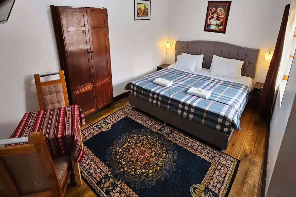 经典双人房, 花园景观 | 办公桌、笔记本电脑工作区、免费 WiFi、床单