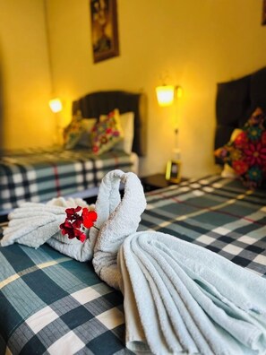 Standard Quadruple Room, Private Bathroom, City View | Desk, laptop workspace, free WiFi, bed sheets - CASONA ECOTERRA HOTEL (Cusco)