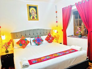 Standard Double Room | Desk, laptop workspace, soundproofing, free WiFi - CASONA ECOTERRA HOTEL (Cusco)
