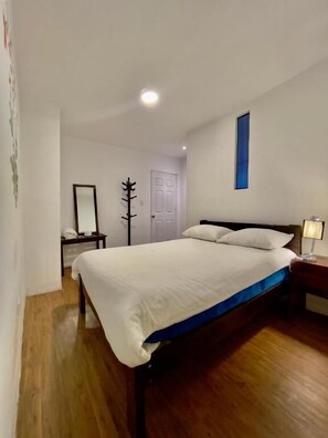 Classic Single Room, Garden View | Desk, laptop workspace, free WiFi