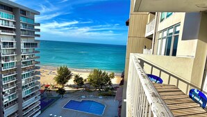 Property grounds - Stylish Designed 1BR • Beach Access + Pool (Carolina)