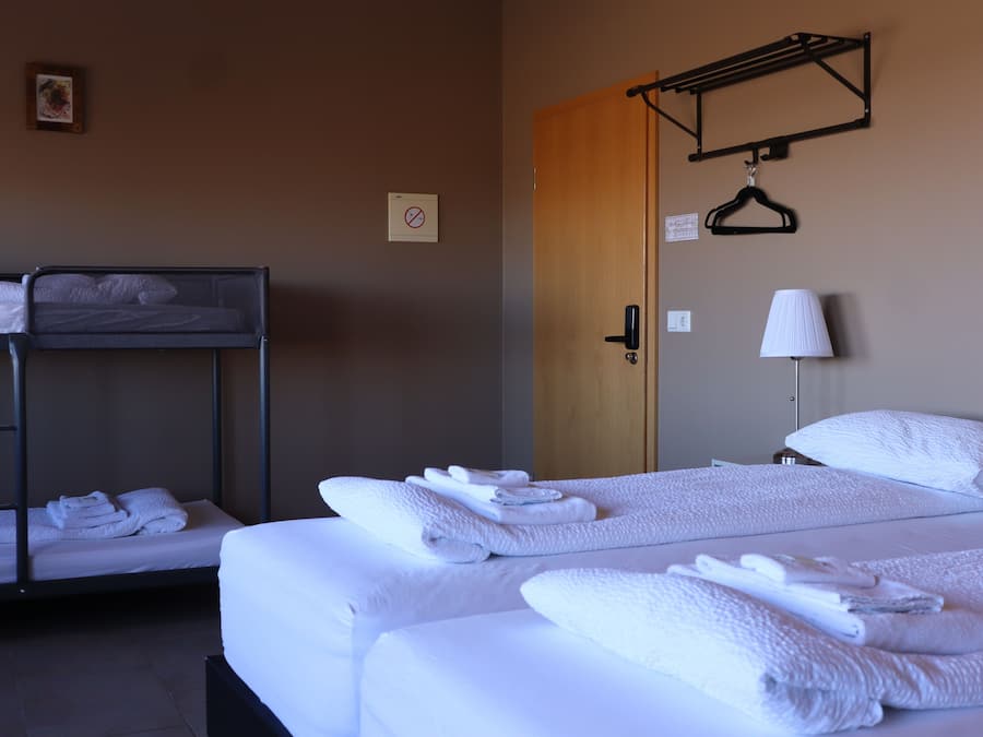 Free WiFi, bed sheets