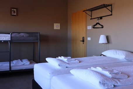 Free WiFi, bed sheets. Blue Viking Studios