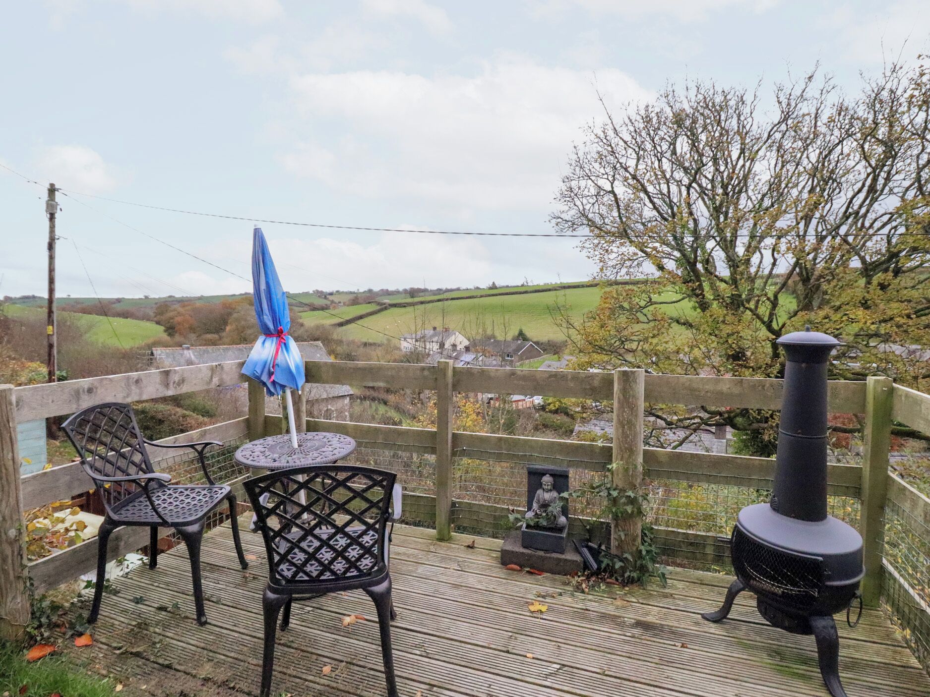 Cottage | Outdoor dining