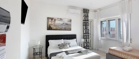 2 室のベッドルーム、アイロン / アイロン台、WiFi、ベッドシーツ