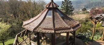 Villanona - large house with jacuzzi, billiards, table tennis, garden with petanque area