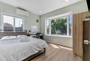 Room - Suite Walking Distance To Levi`s Stadium (Sunnyvale)