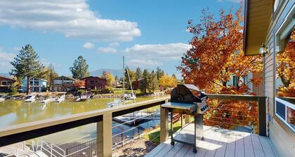 Charming Tahoe Keys Waterfront Retreat with Private Dock, Pool Table