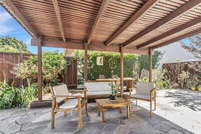 Tranquil 3BDR/2BA Fremont Escape