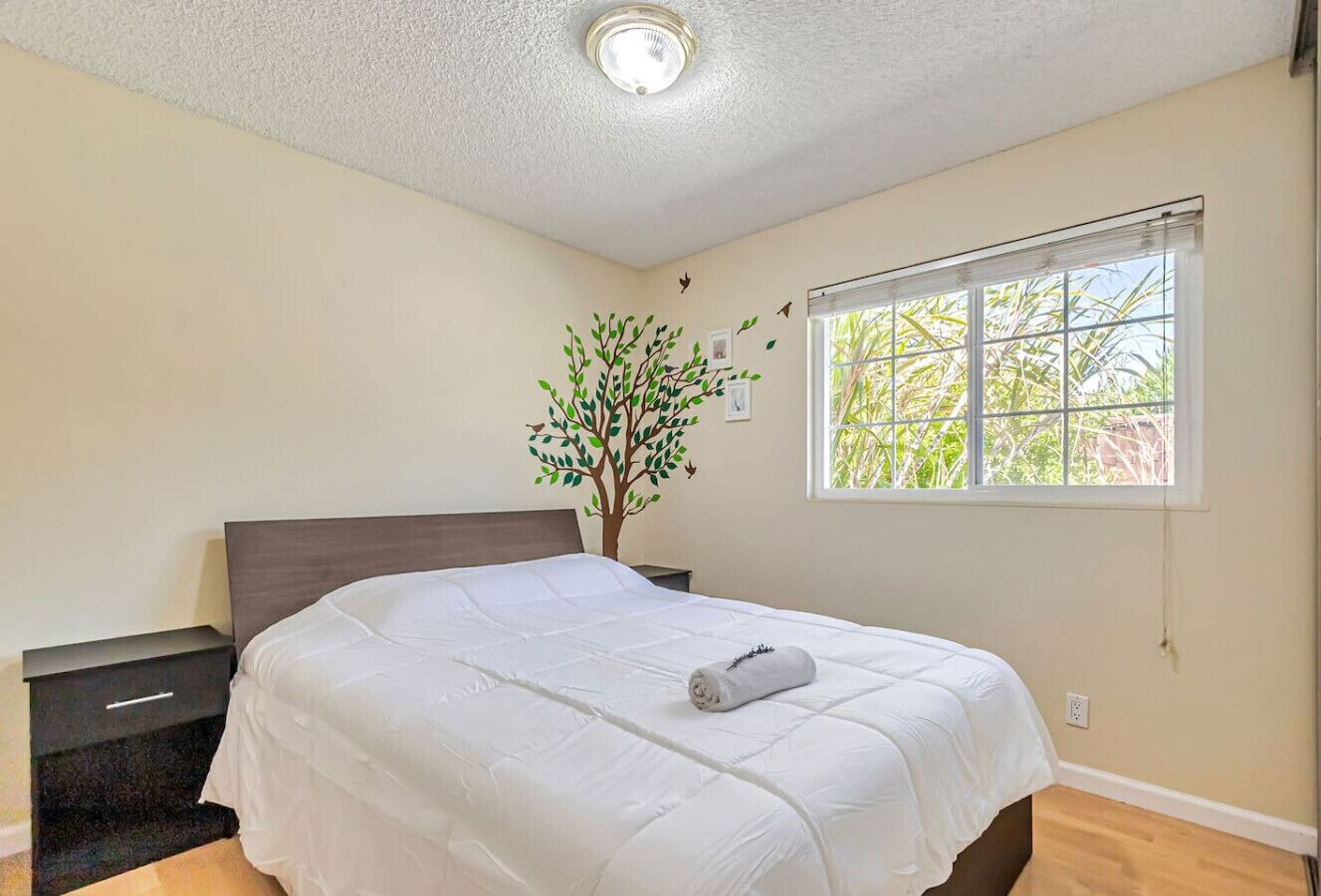 3 bedrooms, desk, iron/ironing board, WiFi