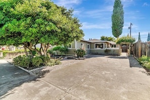 Exterior - Comfy stay in Santa Clara (Santa Clara)