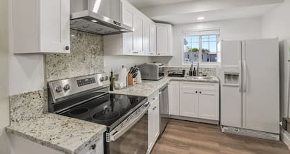 Luxury Studio in Central Fremont