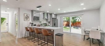 SJ Luxe 4BR Home | Sleeps 10