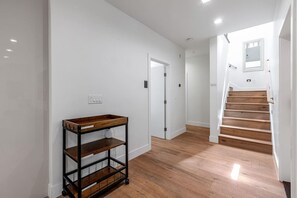 Interior - Luxury Private Bedroom steps from DT Mt View (Mountain View)