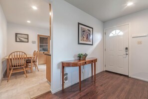 Interior - Cozy, central Santa Clara escape (Santa Clara)