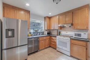 Private kitchen - Cozy, central Santa Clara escape (Santa Clara)