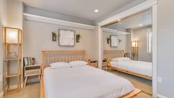 6 soverom, skrivebord, strykejern/-brett og wi-fi