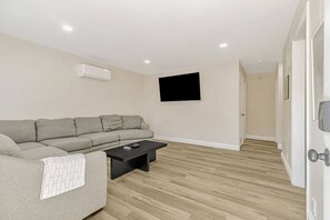 Living area - Modern Remodeled 2BR Gem in Prime Location (San Jose)